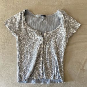 Brandy Melville floral ruffle zelly top light blue